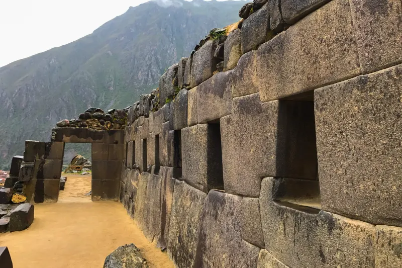 ollantaytambo ruins